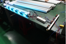 What is the working principle of bumper car lamp tube?